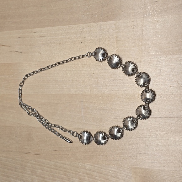 Silver Color Necklace Floral Designs with Iridescent Stones - Picture 4 of 9